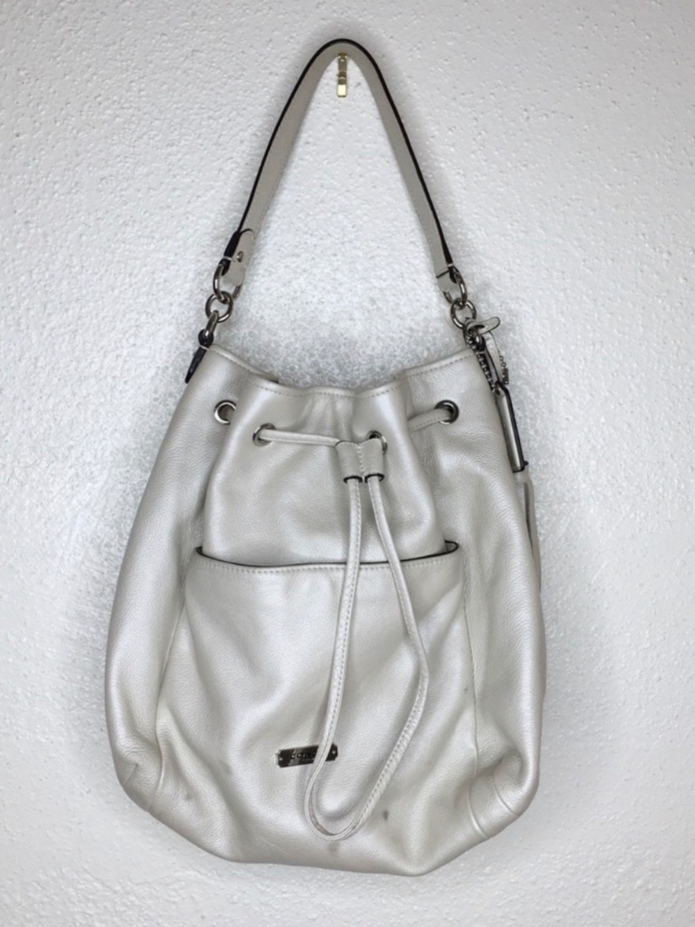 Coach Avery Leather Drawstring Bag in Pearl